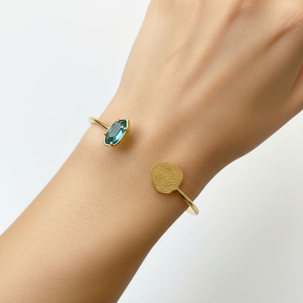 Emerald crystal gold cuff